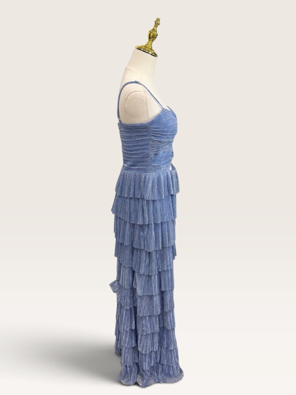 Gianni Bini Grace Metallic Plisse Sweetheart Neck Cut-Out Tiered Dress Chambray - Picture 12 of 14